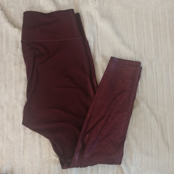 Old Navy Pants - Old Navy Go Dry Leggings